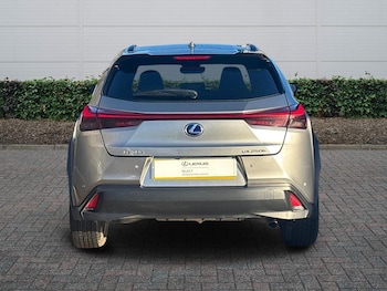 Used Lexus UX 2021 for sale - 76703539: Photo