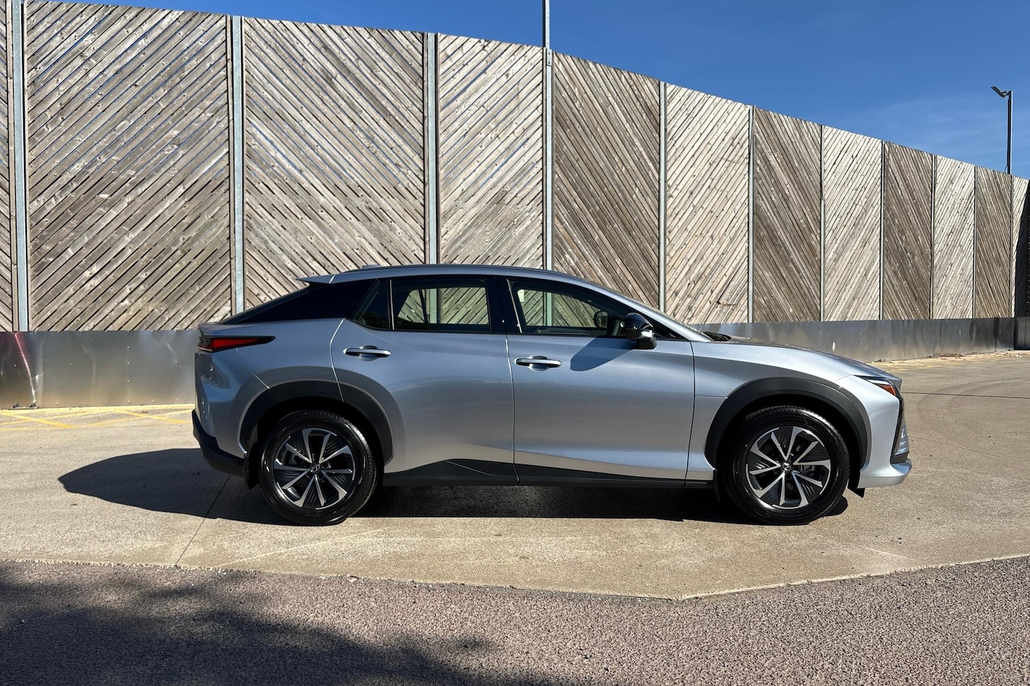 Used Lexus RZ 2025 for sale - 77176723: Photo 4