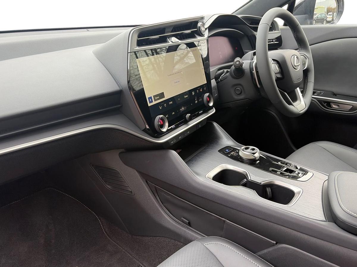 Used Lexus RZ 2026 for sale - 77599797: Photo 7