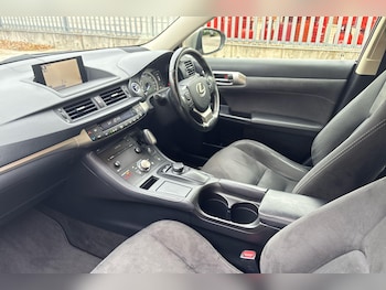 Used Lexus CT 2018 for sale - 77013387: Photo
