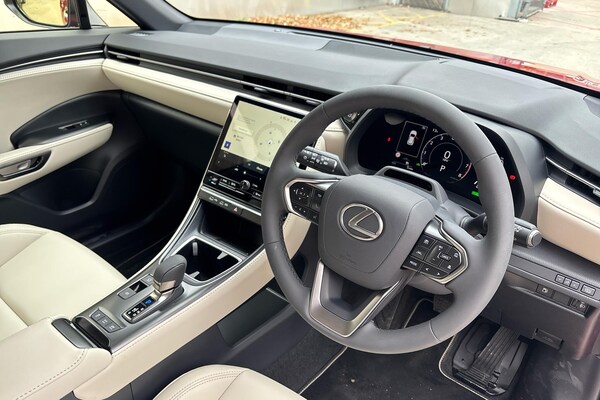 Used Lexus LBX 2025 for sale - 76241293: Photo 6
