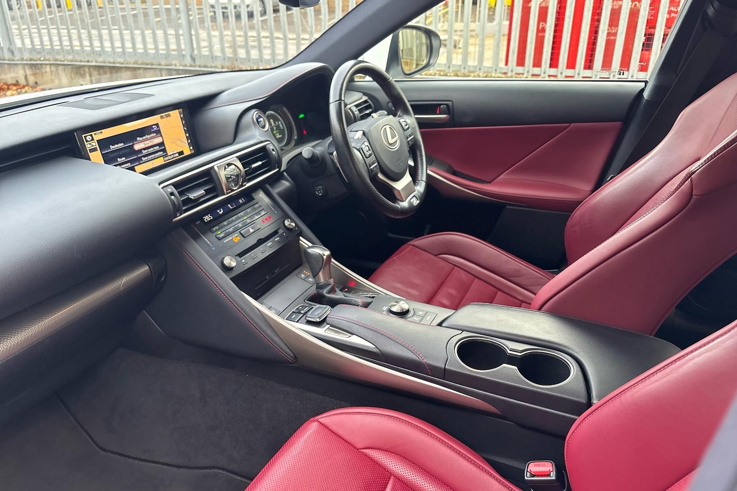 Used Lexus IS 2018 for sale - 76434295: Photo 2