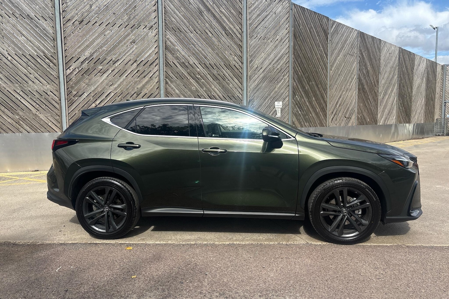 Used Lexus NX 2025 for sale - 76111191: Photo 4