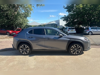Used Lexus UX 2020 for sale - 75450860: Photo