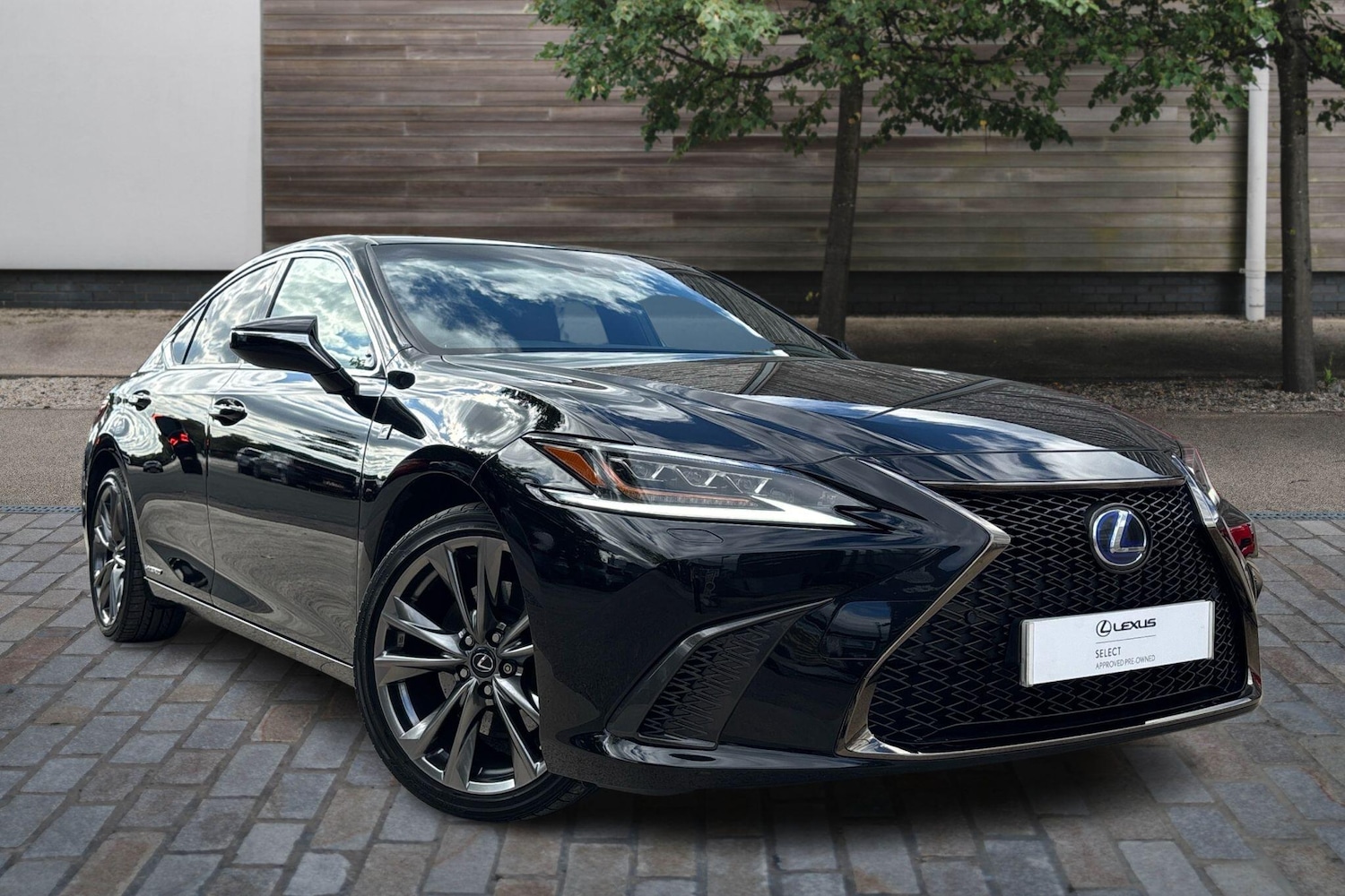 Used Lexus ES 2021 for sale - 76110975: Photo 1