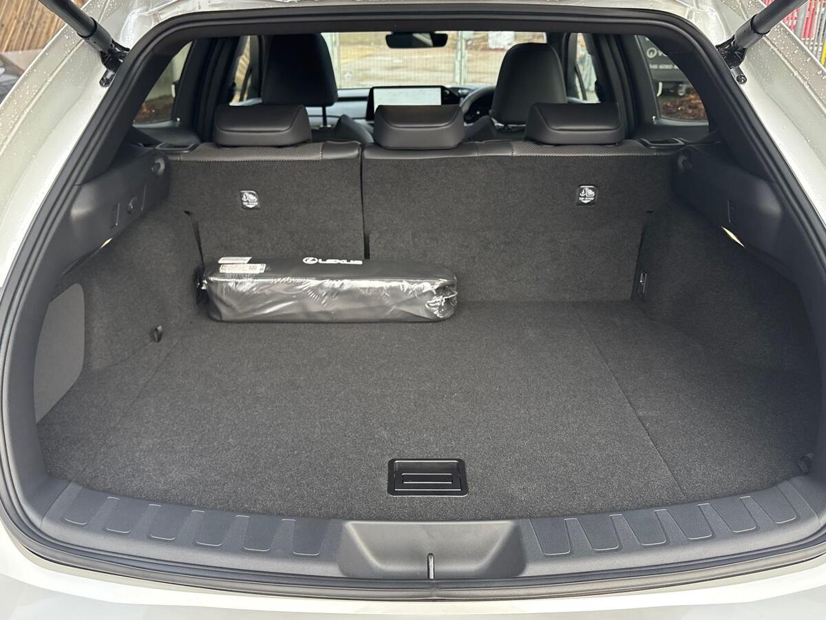 Used Lexus UX 2025 for sale - 77132792: Photo 10