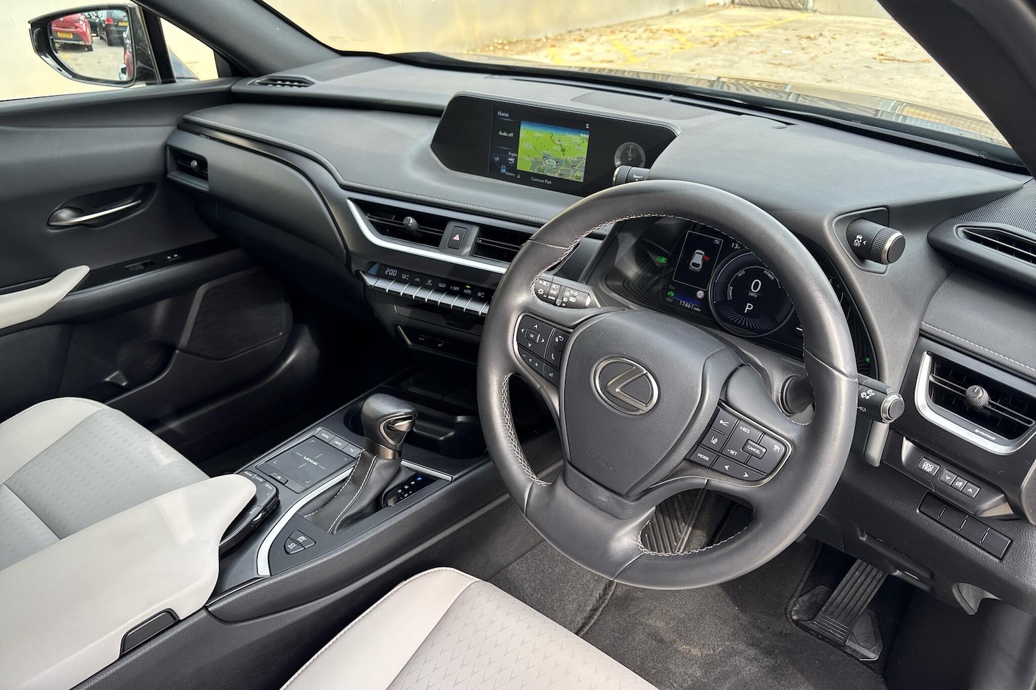 Used Lexus UX 2022 for sale - 76139711: Photo 6