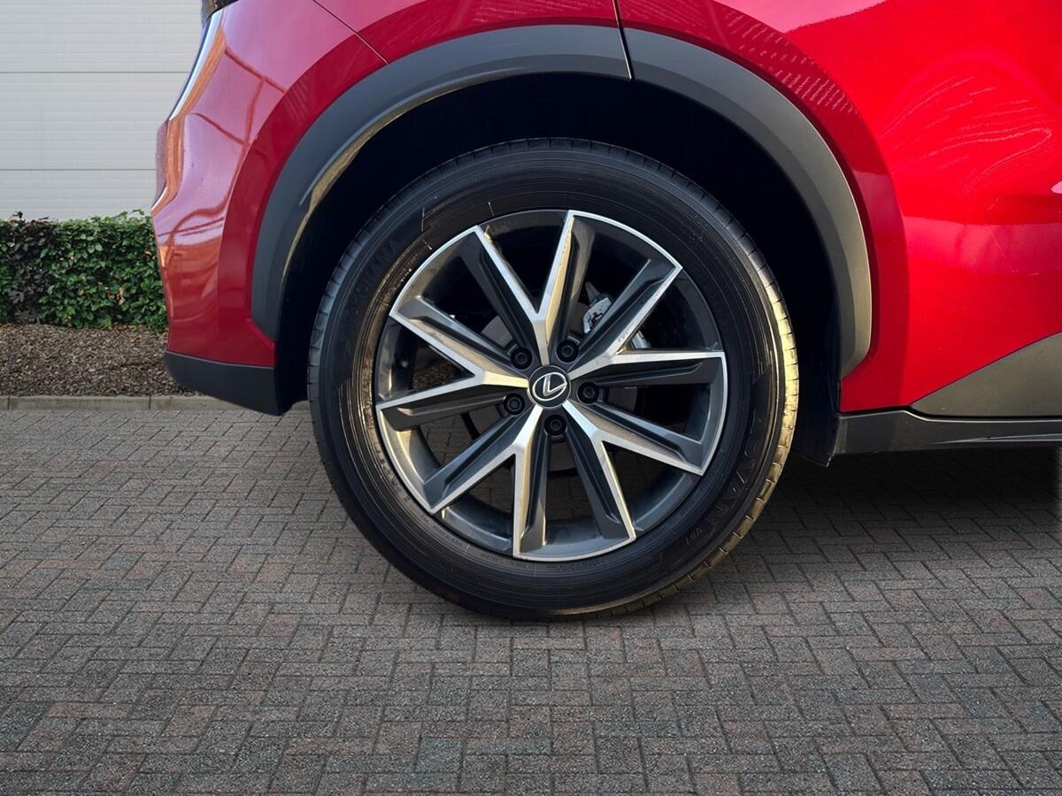 Used Lexus LBX 2025 for sale - 77132789: Photo 6