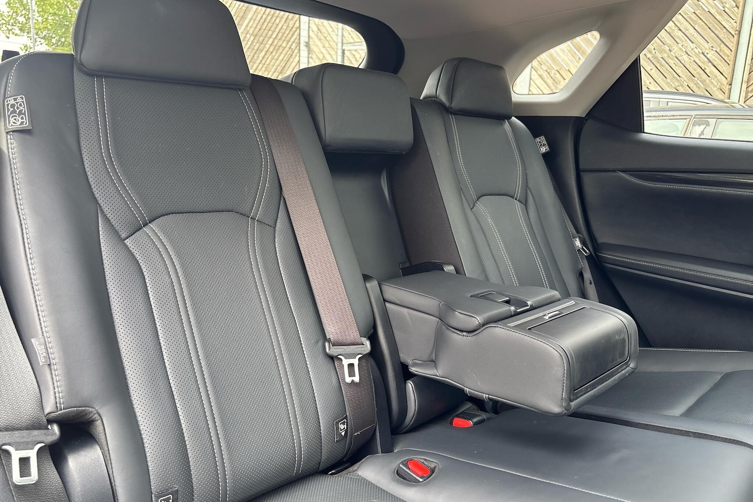 Used Lexus RX 2022 for sale - 76111083: Photo 9
