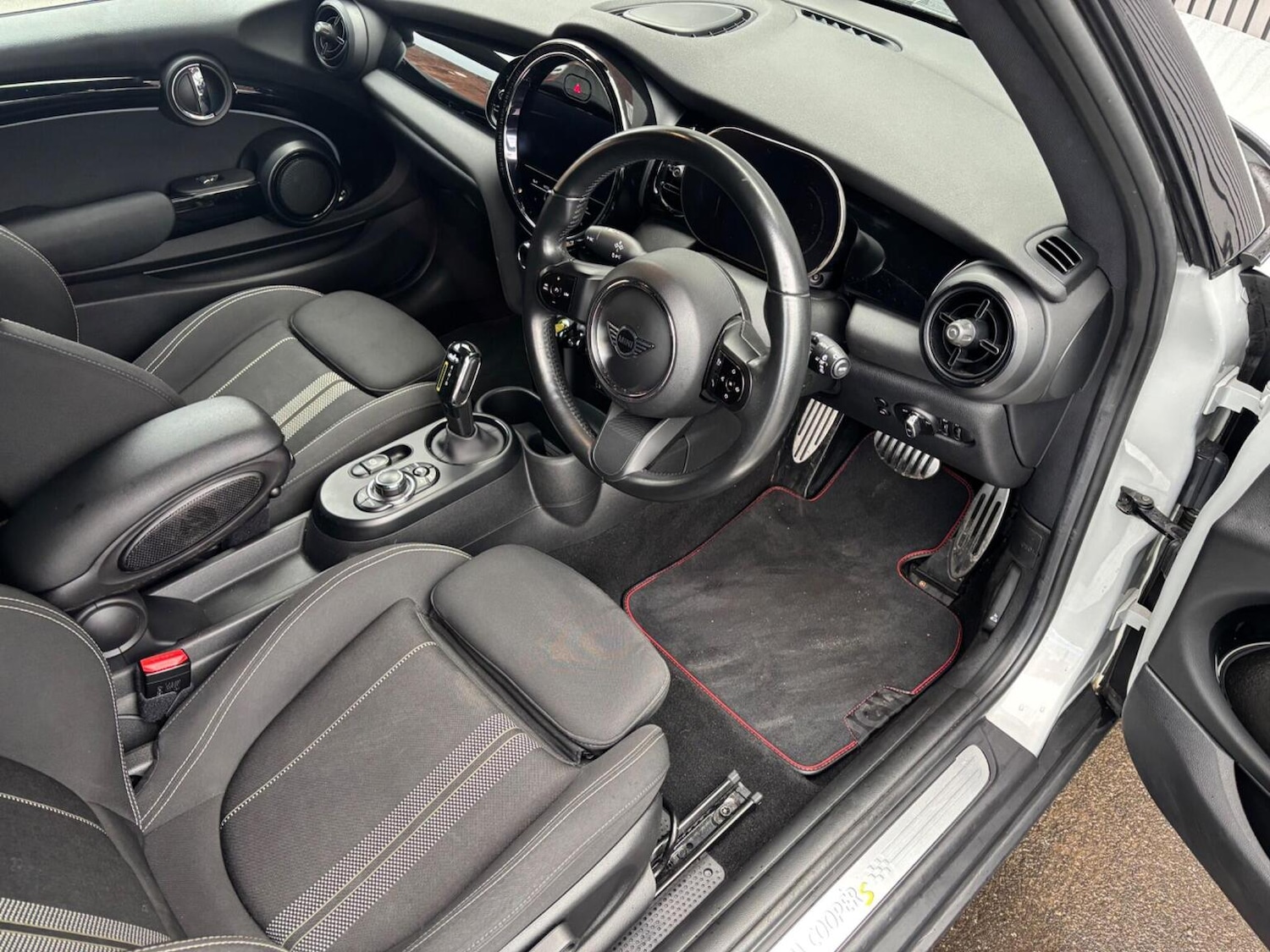 Used MINI Hatch 2021 for sale - 78040306: Photo 16