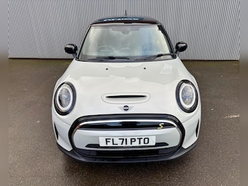 Used MINI Hatch 2021 for sale - 78040306: Photo