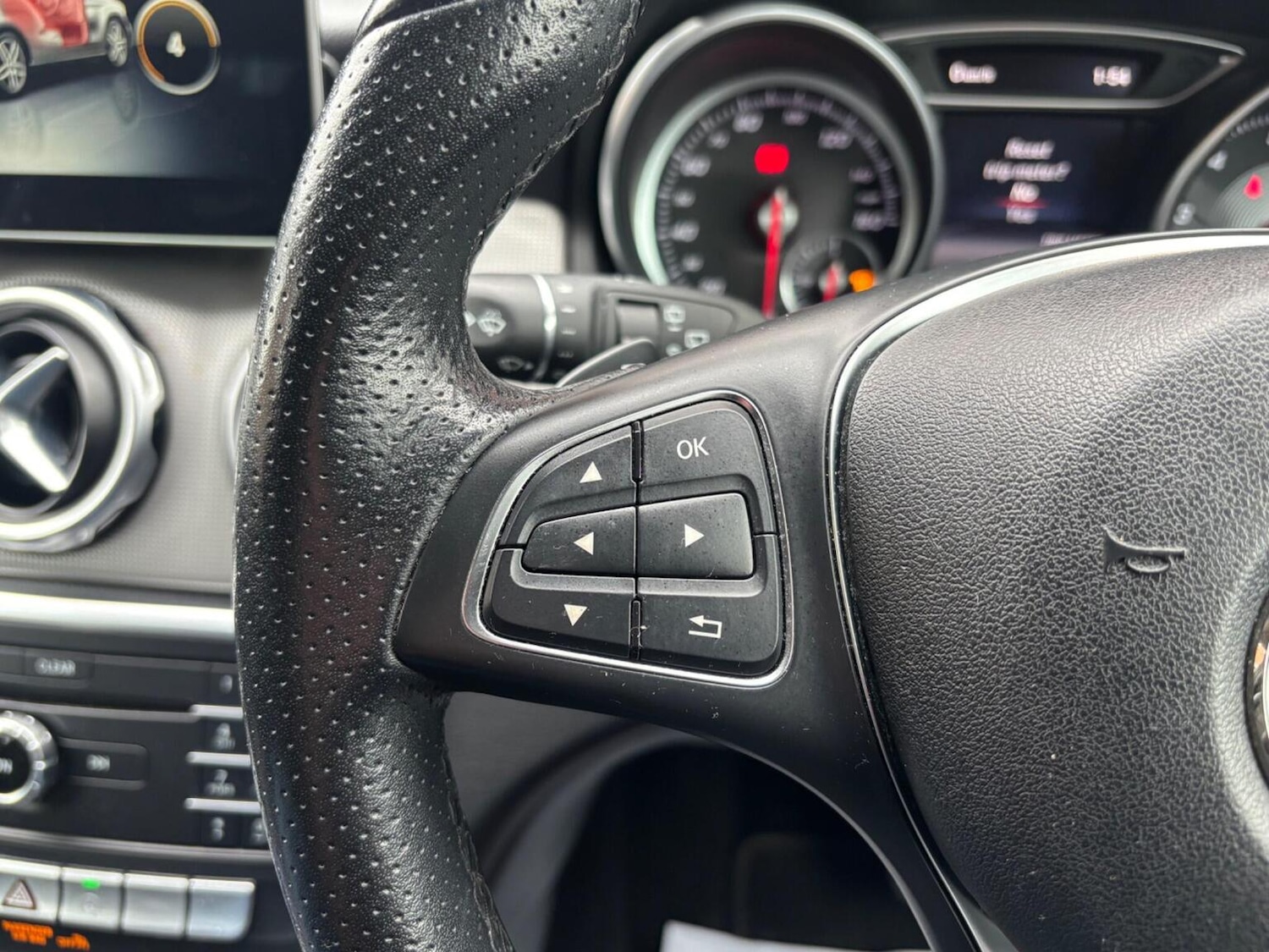 Used Mercedes-Benz GLA 2019 for sale - 78134975: Photo 43