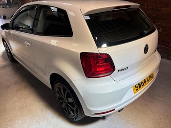 Used Volkswagen Polo 2014 for sale - 79311584: Photo