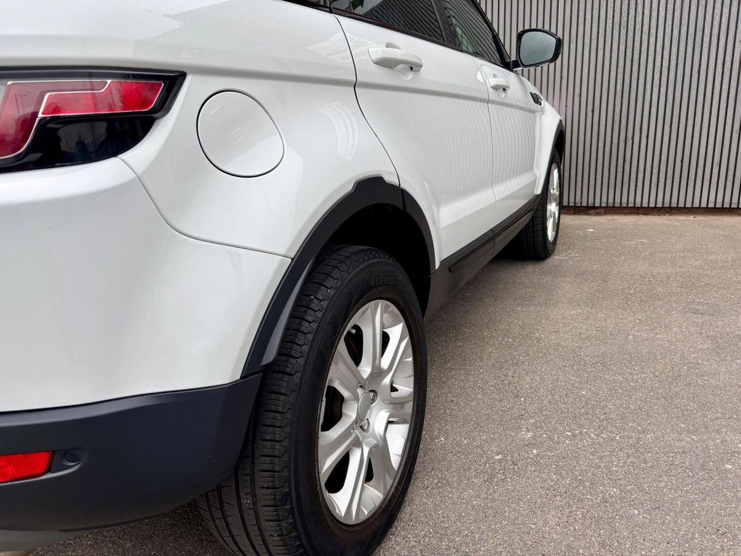 Used Land Rover Range Rover Evoque 2017 for sale - 78040311: Photo 12