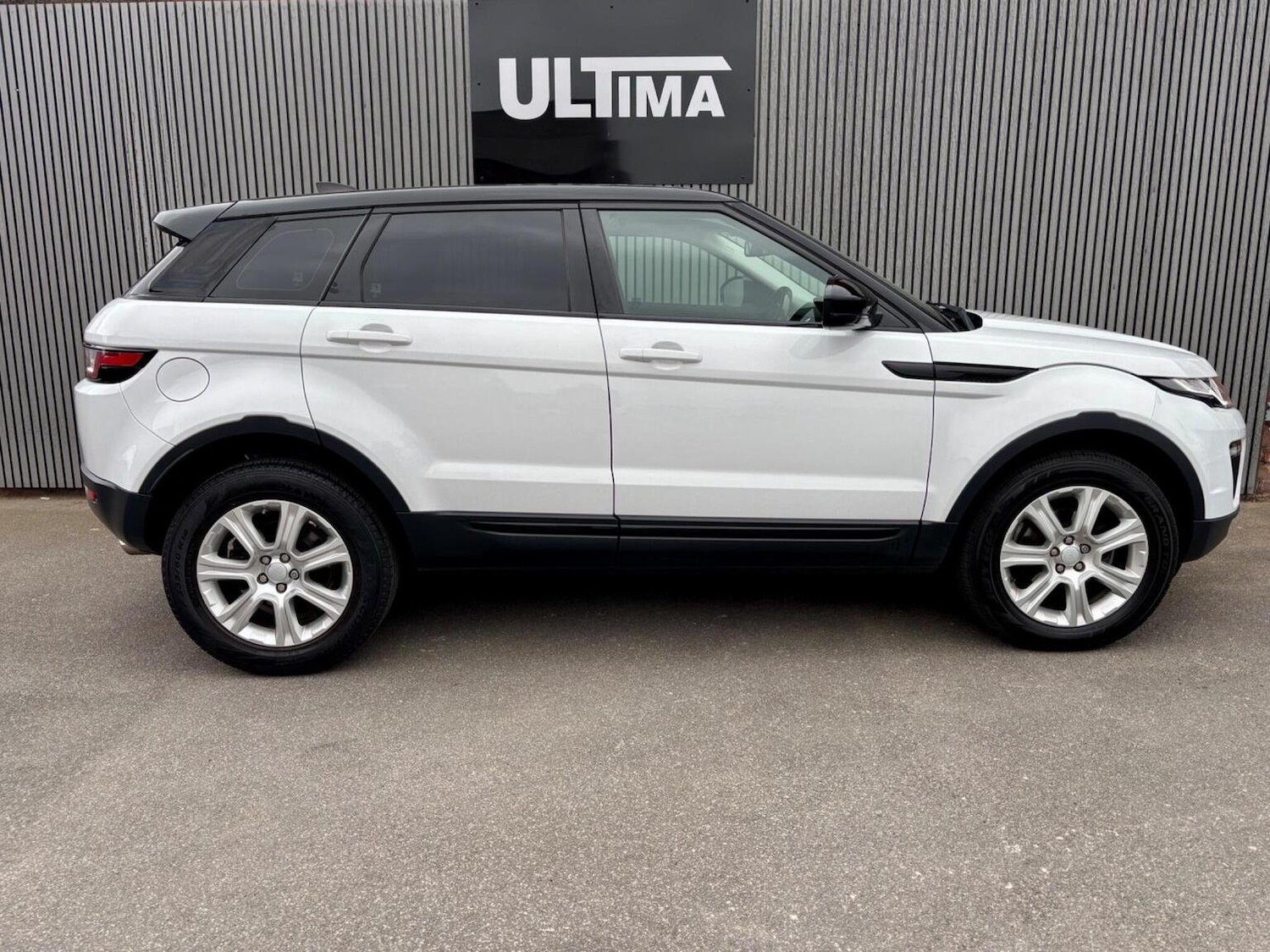 Used Land Rover Range Rover Evoque 2017 for sale - 78040311: Photo 6