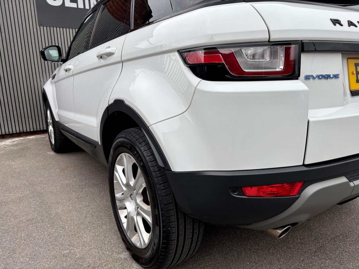 Used Land Rover Range Rover Evoque 2017 for sale - 78040311: Photo 9