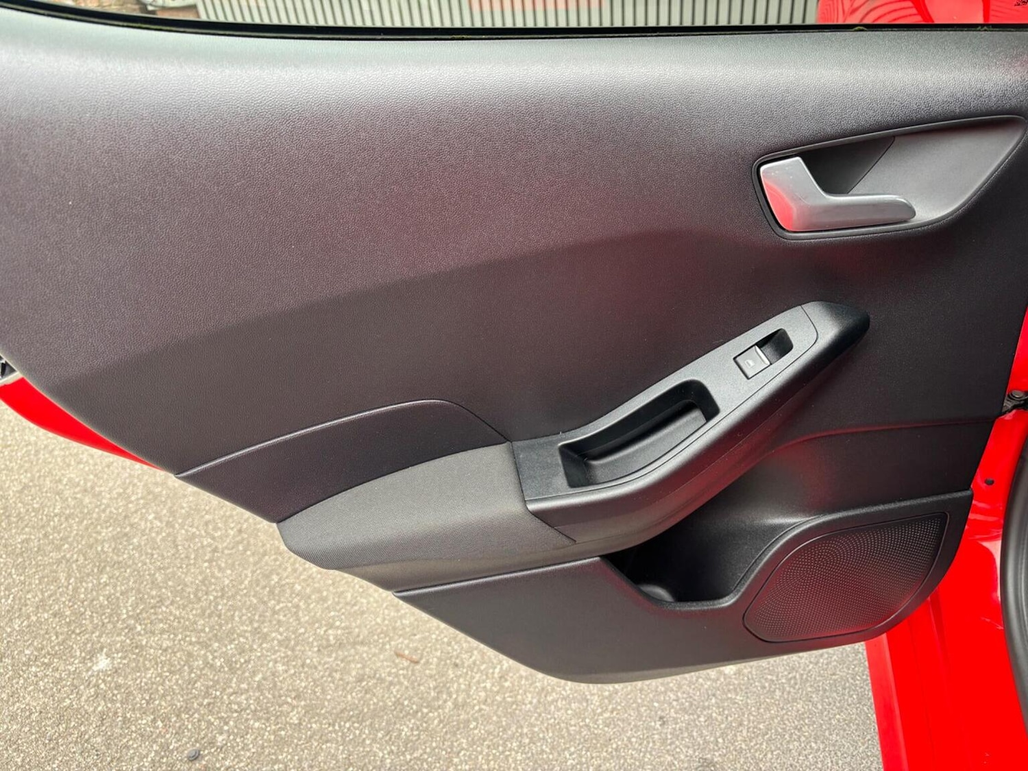 Used Ford Fiesta 2020 for sale - 78040310: Photo 40