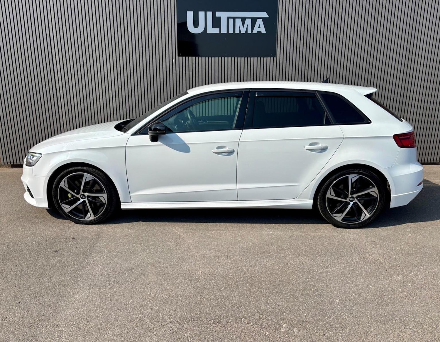 Used Audi S3 2019 for sale - 78040312: Photo 2