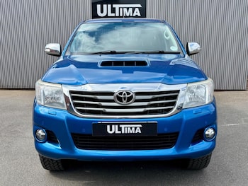 Used Toyota Hilux 2014 for sale - 79328219: Photo