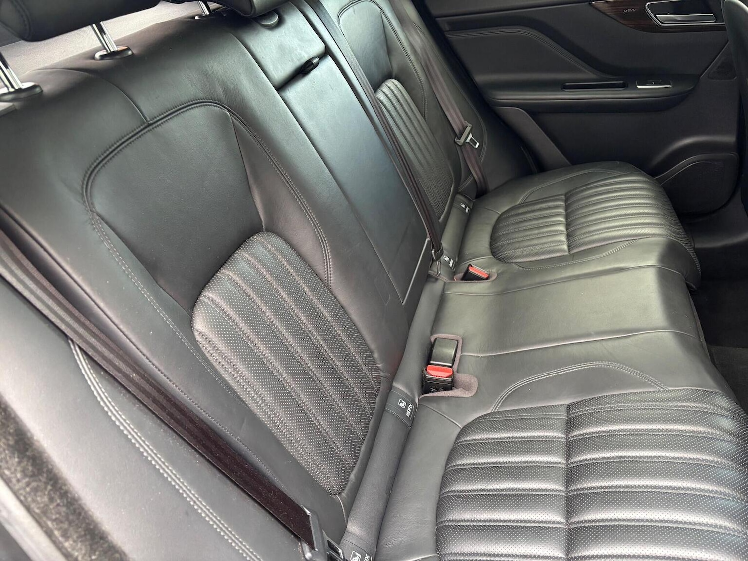 Used Jaguar F-Pace 2016 for sale - 78040316: Photo 16