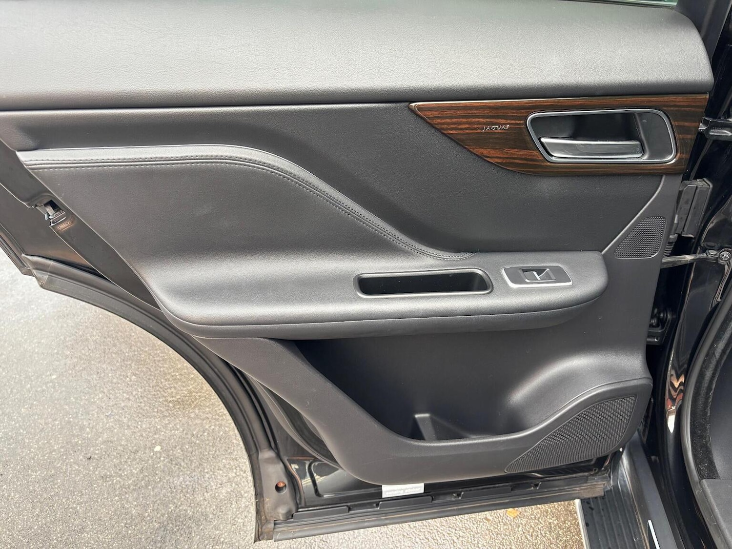 Used Jaguar F-Pace 2016 for sale - 78040316: Photo 20