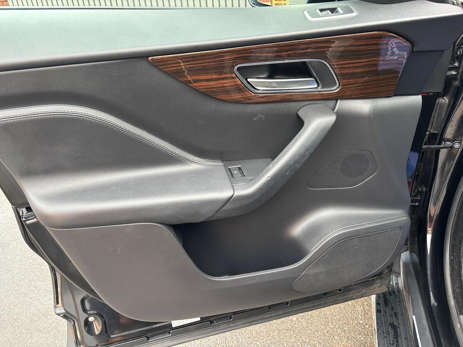 Used Jaguar F-Pace 2016 for sale - 78040316: Photo 23