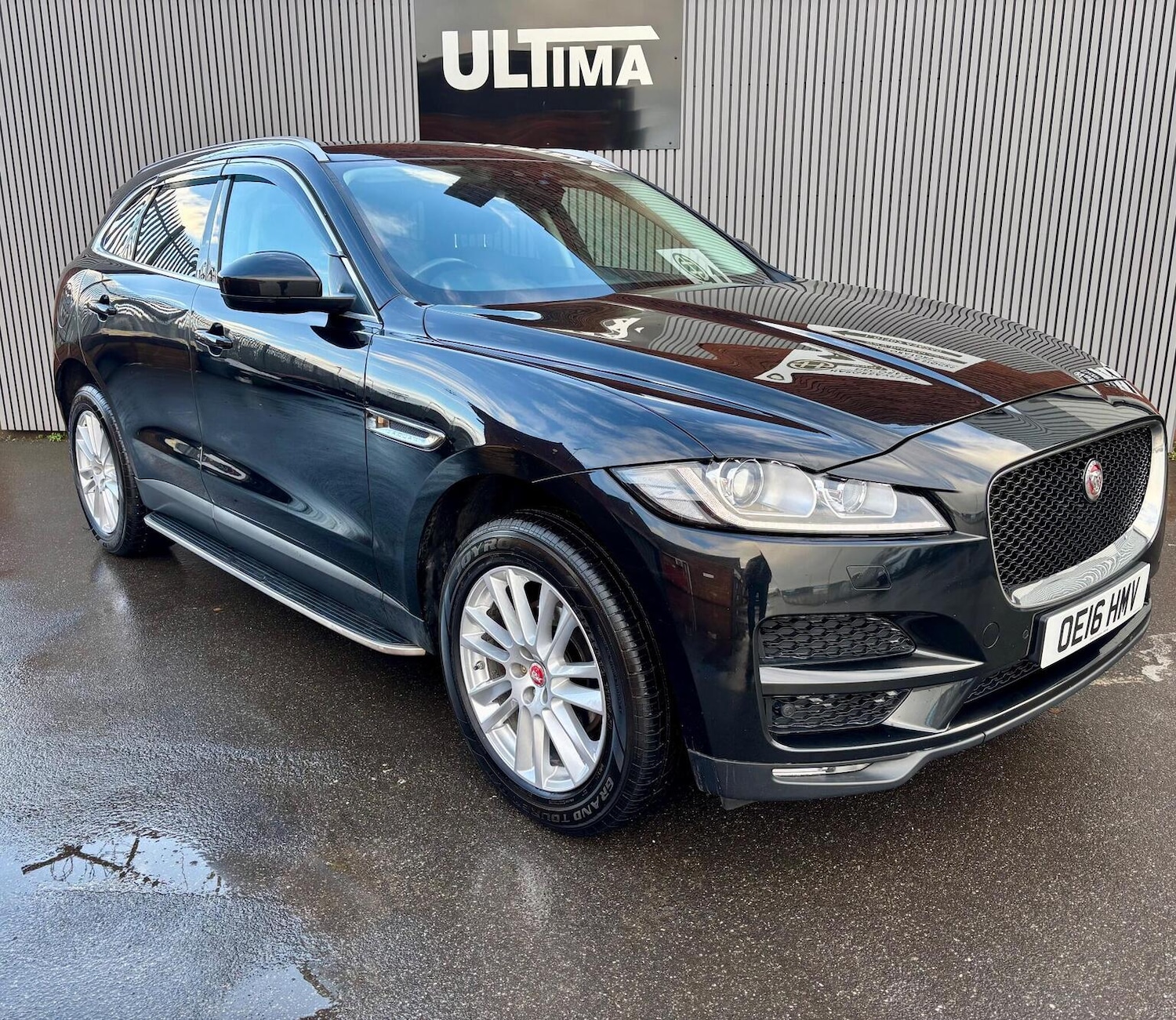 Used Jaguar F-Pace 2016 for sale - 78040316: Photo 4