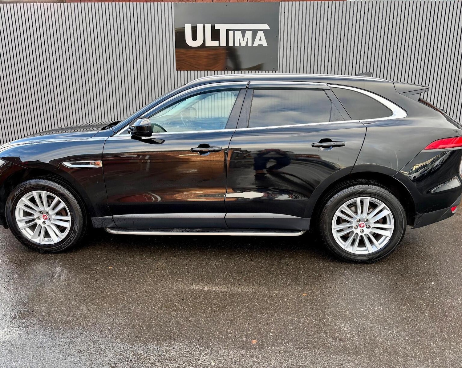 Used Jaguar F-Pace 2016 for sale - 78040316: Photo 6