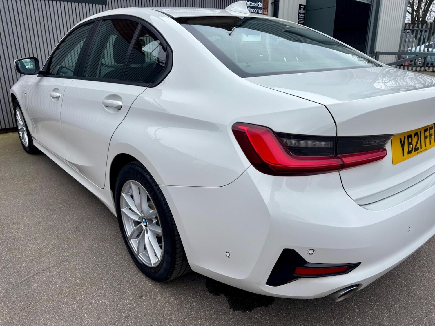 Used BMW 3 Series 2021 for sale - 78040304: Photo 9