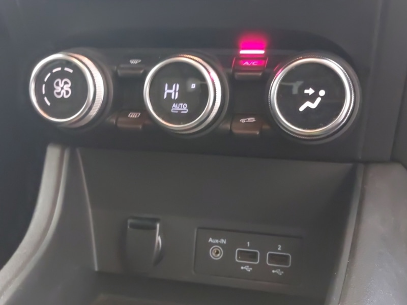 Used Renault Captur 2020 for sale - 76052824: Photo 13