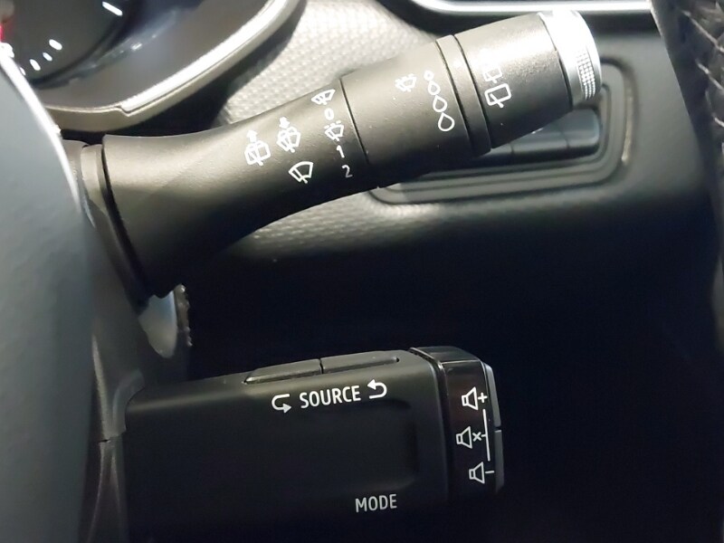 Used Renault Clio 2020 for sale - 77690122: Photo 15