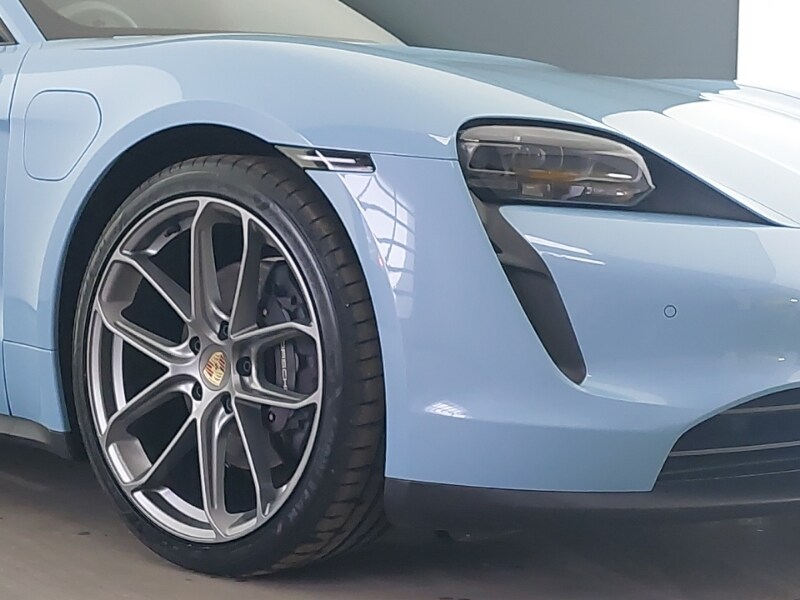 Used Porsche Taycan 2022 for sale - 77750934: Photo 9