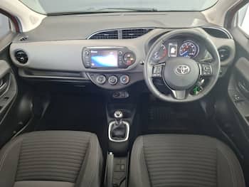 Used Toyota Yaris 2017 for sale - 79642473: Photo