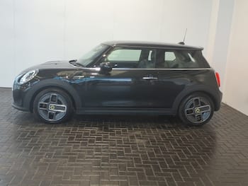 Used MINI Hatch 2023 for sale - 79654140: Photo