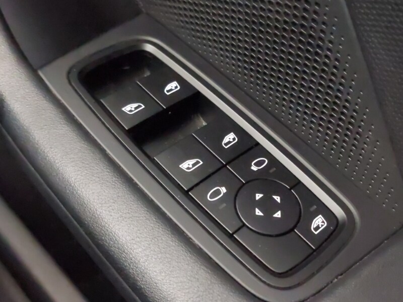 Used Porsche Taycan 2022 for sale - 77847244: Photo 18