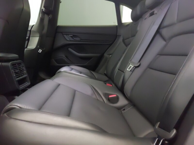 Used Porsche Taycan 2022 for sale - 77847244: Photo 6