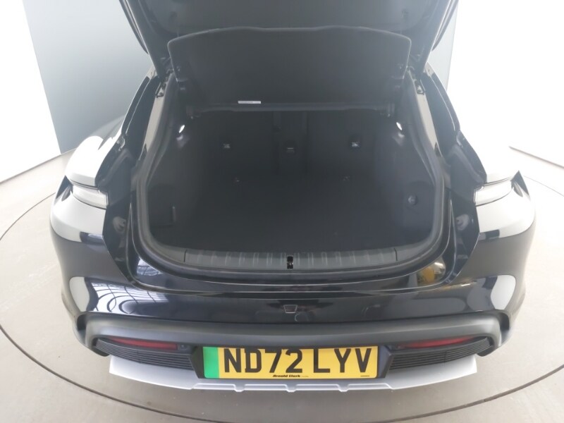 Used Porsche Taycan 2022 for sale - 77847244: Photo 8