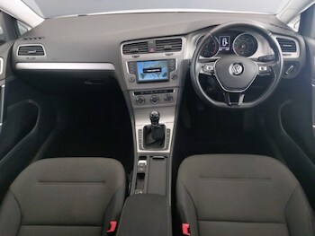 Used Volkswagen Golf 2016 for sale - 78317949: Photo