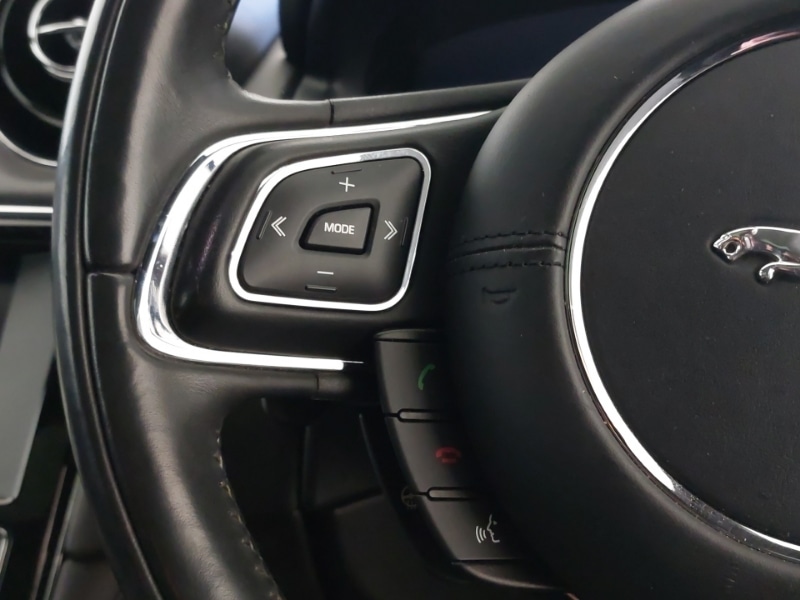 Used Jaguar XJ 2018 for sale - 77536436: Photo 14