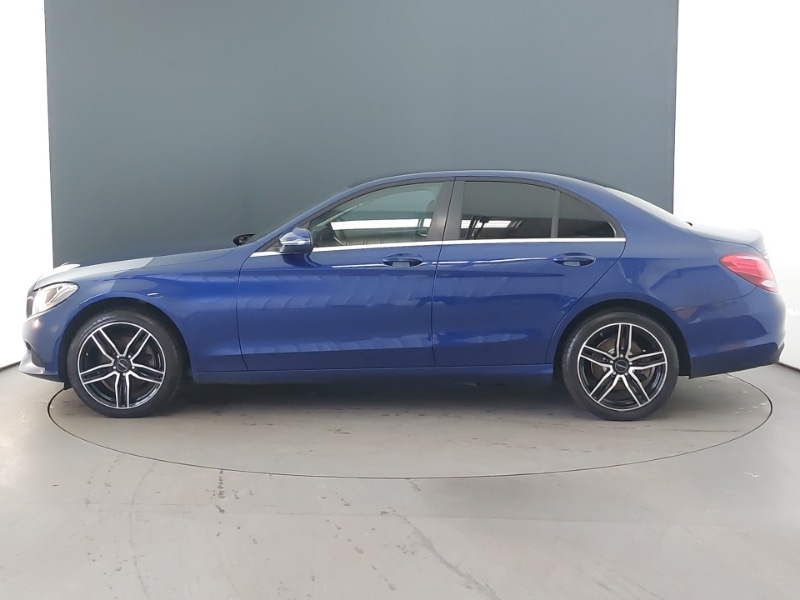 Used Mercedes-Benz C Class 2018 for sale - 77300089: Photo 4