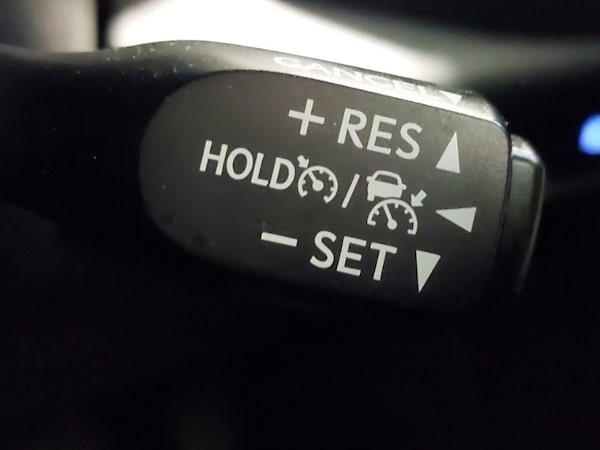 Used Toyota C-HR 2023 for sale - 76328813: Photo 18