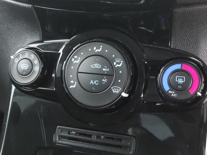 Used Ford Fiesta 2016 for sale - 78147602: Photo 16