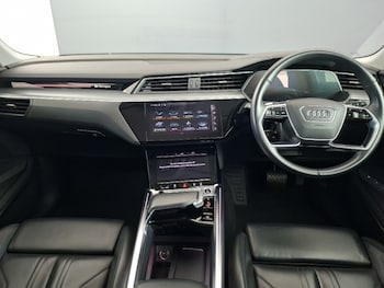 Used Audi e-tron 2022 for sale - 79092412: Photo
