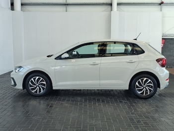 Used Volkswagen Polo 2024 for sale - 79598101: Photo