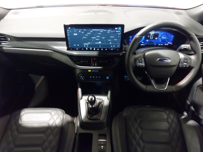 Used Ford Focus 2023 for sale - 76970537: Photo 2