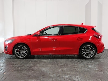 Used Ford Focus 2023 for sale - 76970537: Photo