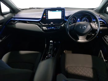 Used Toyota C-HR 2020 for sale - 76478798: Photo