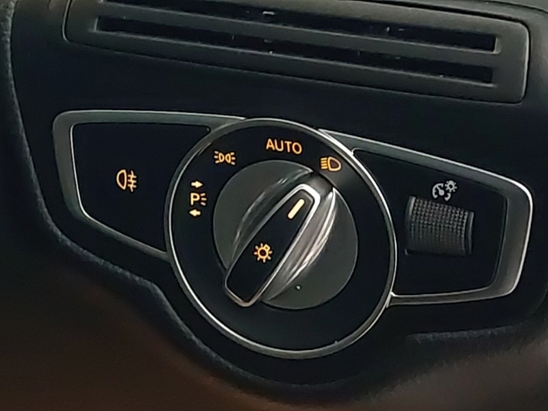 Used Mercedes-Benz GLC 2020 for sale - 77126571: Photo 13