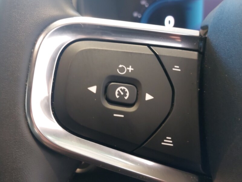 Used Volvo XC40 2024 for sale - 77907876: Photo 15