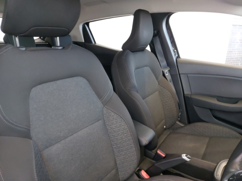 Used Renault Clio 2023 for sale - 78133027: Photo 12